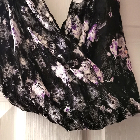 Smart set scarf - Picture 2 of 2